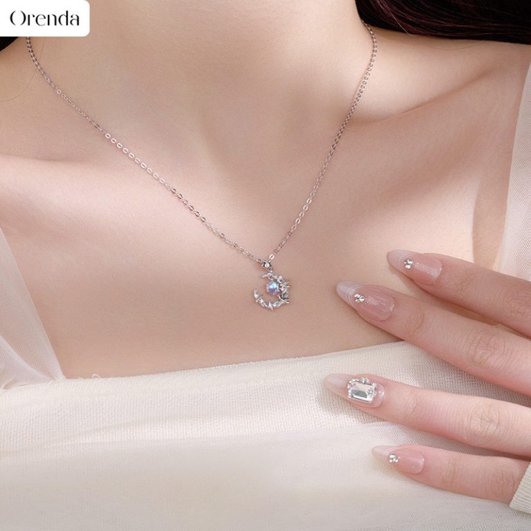 Phong cách tự nhiên với dây chuyền Orenda
